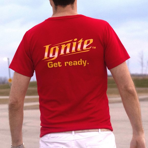 Red Cambell's Ignite t-shirt Small 100% Polyester - Picture 2 of 7